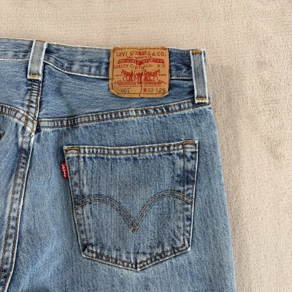 Vintage Levis 501 Jeans Men 32x28 (Tag 32x29) Blue‎ Wash Distressed Denim Grunge
